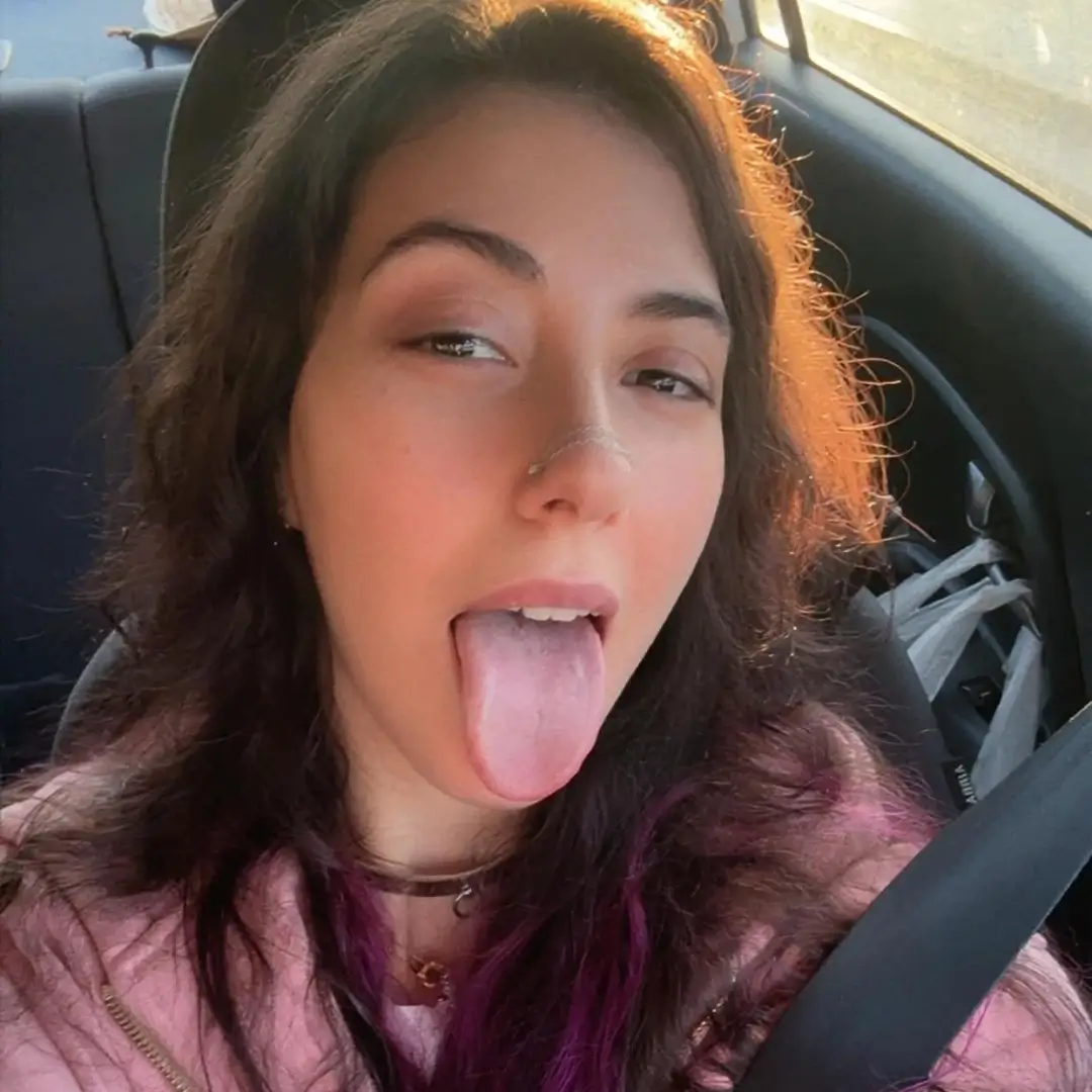 AnnaCherryLIVE